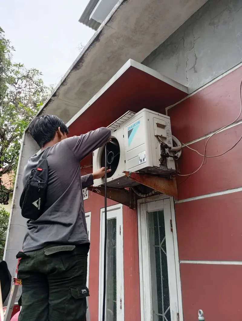 Perawatan AC Rutin